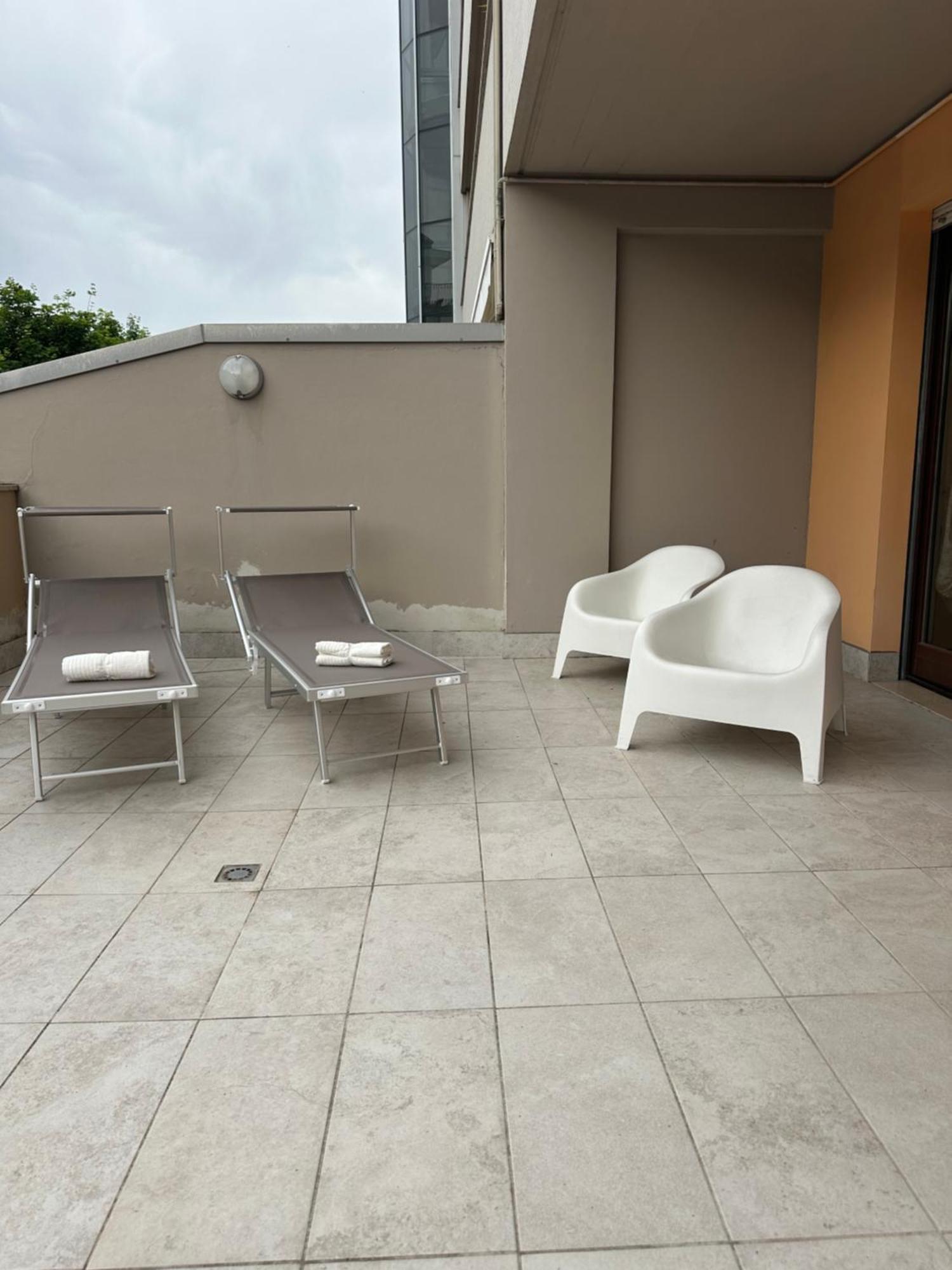 Claudio Appartamento Pescara Exteriör bild